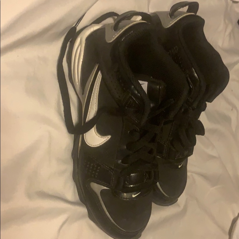 Football cleats